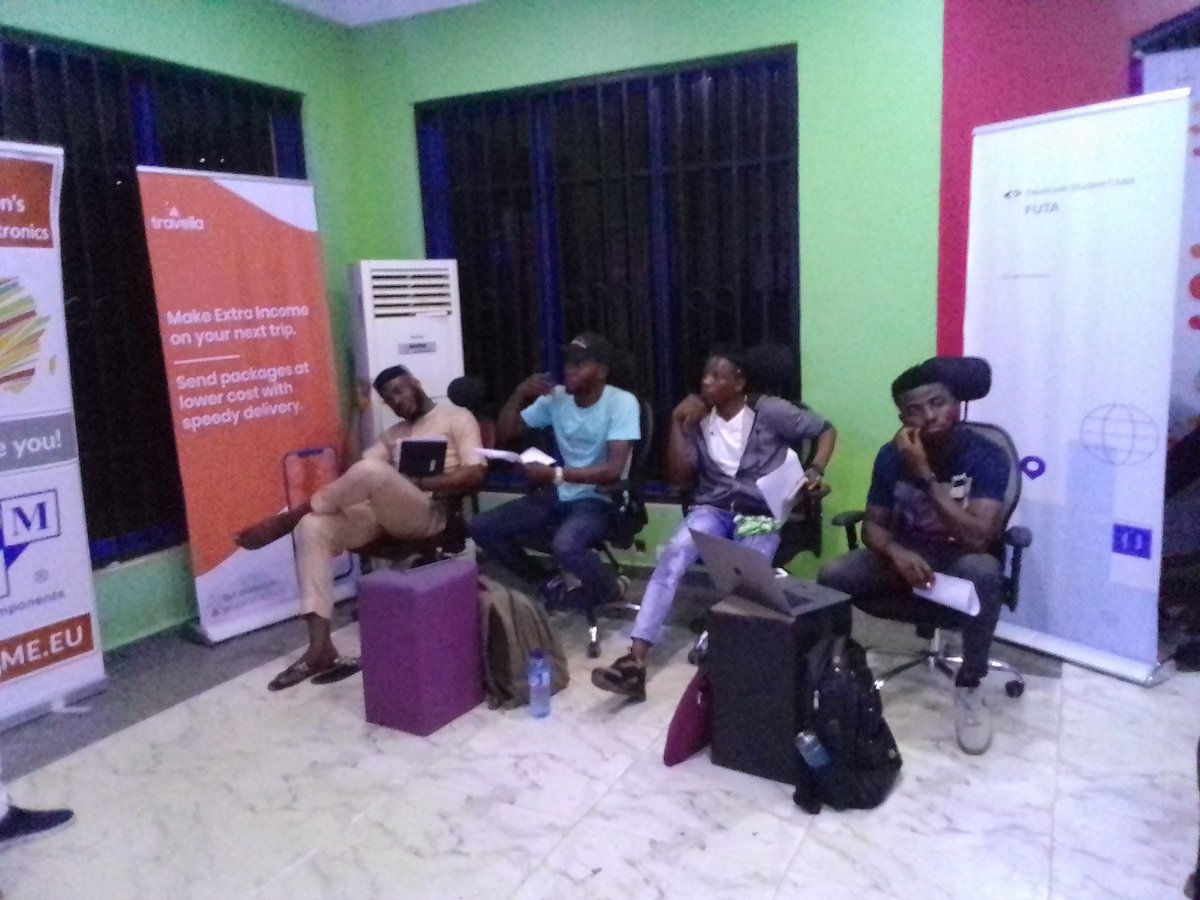 JosephFiberesi1's tweet photo. Our #hackmay 2021 judges @dscfuta @Travellaio @github @AkureGrind https://t.co/Fs0geynDd5