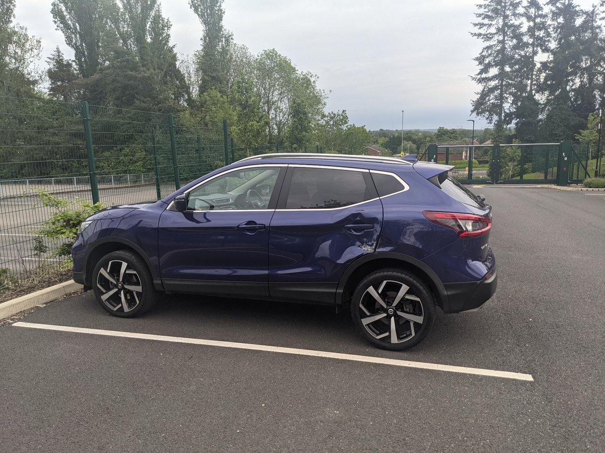 StaffsDogs's tweet photo. #shift1 ARV out in Lichfield this evening. @LichfieldNPT  Vehicle reported stolen earlier in the week. Vehicle Stopped in Lichfield and driver to be dealt with for theft offences. #stolenvehicle https://t.co/FAn6qt9b5W