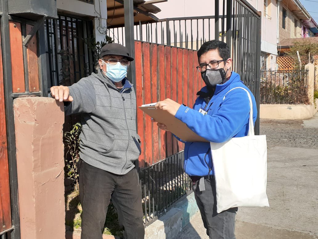 BarrioBello's tweet photo. Hoy el equipo Bello Barrio recorrió las calles de Rancagua Sur, para recolectar la opinión de los vecinos sobre el @TeatroLG Gracias a la colaboración y participación de todos, el proceso de encuesta de apreciaciones culturales fue todo un éxito.
#encuesta #bellobarrio https://t.co/myZEfhPQfv