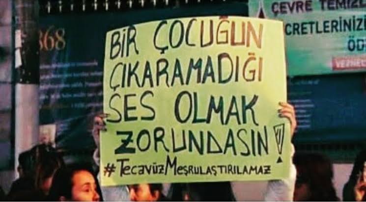 muhendisyenn's tweet photo. DÜZCE'DE 11 YAŞINDAKİ ÇOCUĞUN HAMİLE OLDUĞU ORTAYA ÇIKTI! 

Düzce'de, yanına gelen 11 YAŞINDAKİ torununun durumundan şüphelenen anneanne, küçük kızı hastaneye götürünce #hamile OLDUĞU ORTAYA ÇIKTI. Küçük kızın ifadesi alındı. 
Annesinin dini nikahla birlikte yaşadığı  #Düzce https://t.co/mWTBfmpxQ9