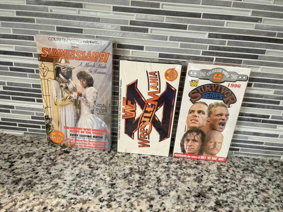MajorWFPod's tweet photo. New additions to @TheMattCardona's ever-growing Coliseum Video VHS collection!
SummerSlam '91, WrestleMania X, and Surivor Series 1996!
#ScratchThatFigureItch https://t.co/wTzpvmonuL