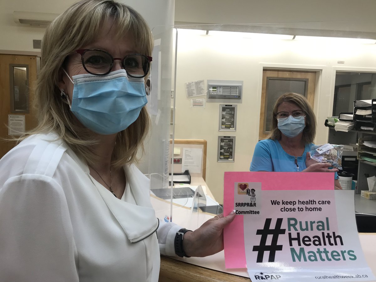 AlbertaRhPAP's tweet photo. Cookies were on the menu yesterday for health providers in the Smoky River/ McLennan region! Myrna Lanctot dropped by McLennan hospital, home care, EMS, McLennan Associate Clinic and the Falher Medical Clinic bringing treats for all! #ABRuralHealthWeek   #ruralhealthmatters https://t.co/TqXZNy7joF