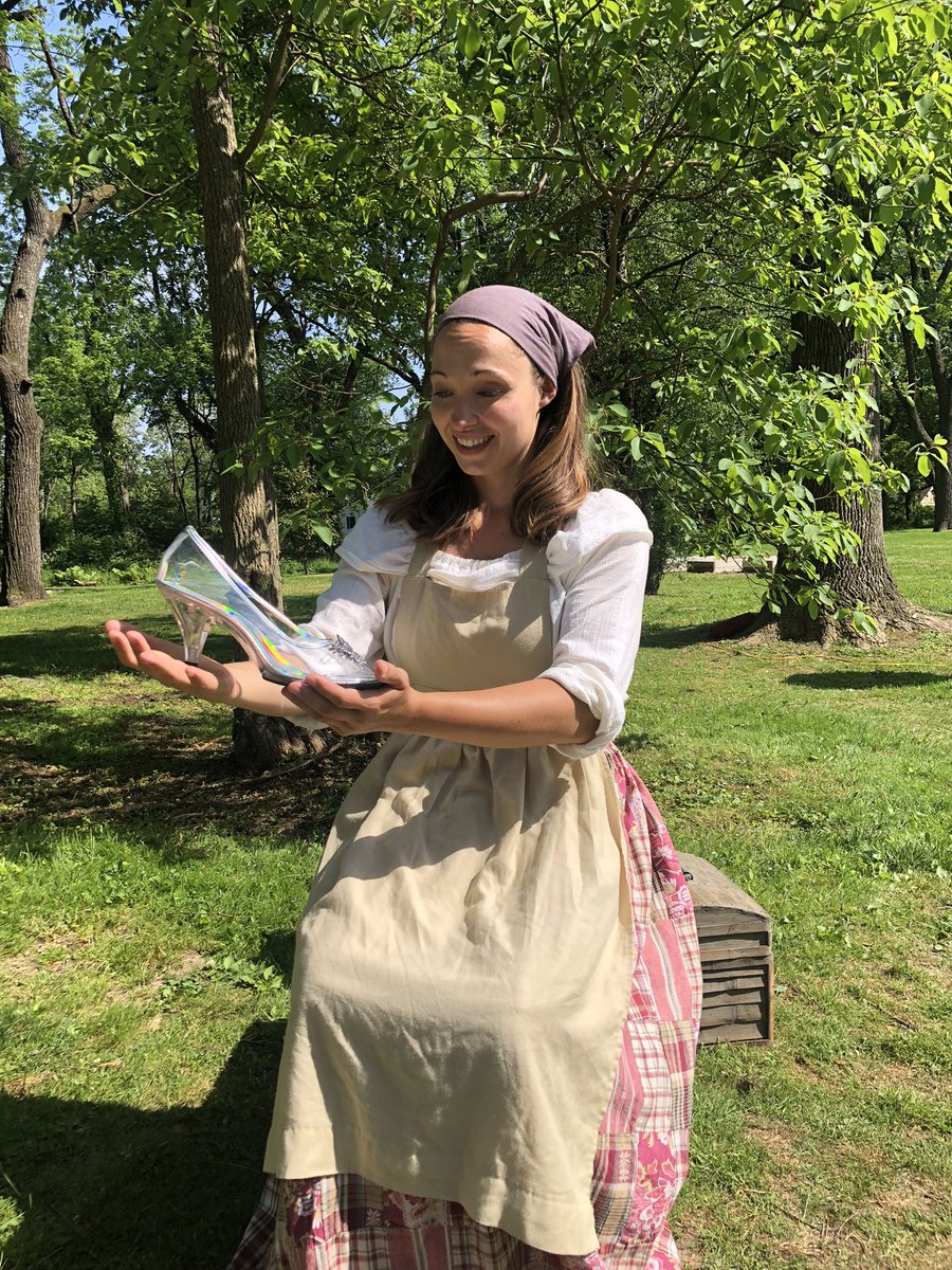 Hang onto your slippers! Due to the forecast, we've postponed our Saturday 10am performance of Cinderella to Sunday at 11am (our 1pm on Sunday is sold out!). Visit our website, at the link in our bio, for tickets. Make sure to get them soon because tickets are going FAST!