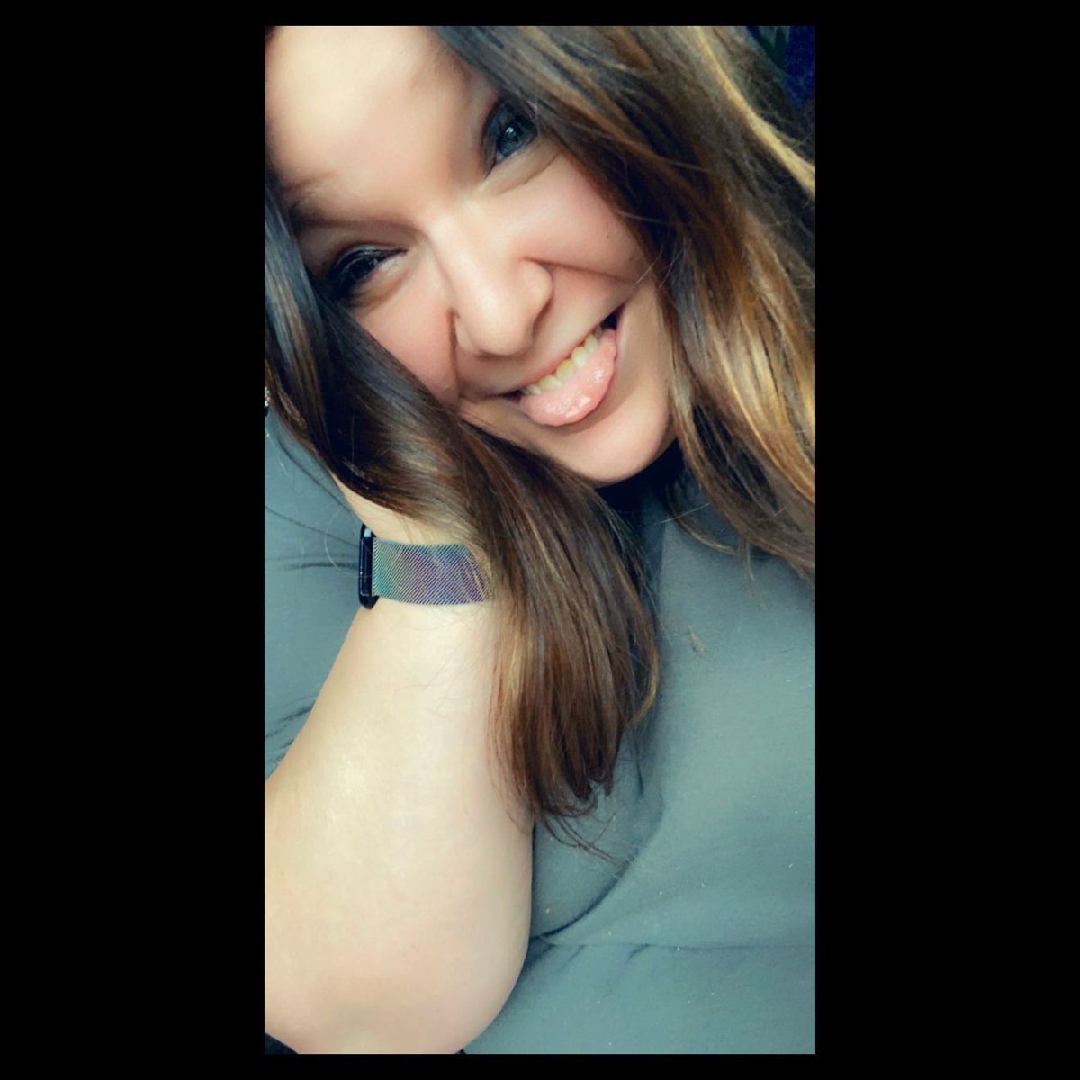 Farmchik13's tweet photo. I did a thing today #byebyeblonde #hellobrunette https://t.co/YR2gyYAgP3