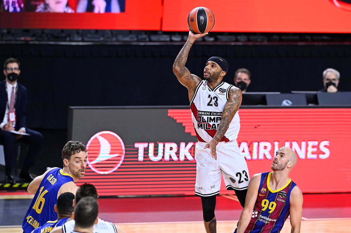 OlimpiaMI1936's tweet photo. Olimpia came back, fought to the end, lost 84-82 on a last-second jumper ⚪️🔴➡️ https://t.co/nlX8eq3VAP
📊 Punter 23, Micov 14, Shields 13, Rodriguez 11, Delaney 9, LeDay 8, Hines 4
#insieme #EuroLeague #F4GLORY #FCBAXM #ForzaOlimpia
@EuroLeague https://t.co/6zJXcRkHdE