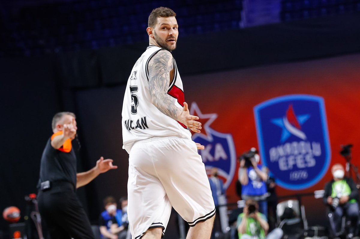OlimpiaMI1936's tweet photo. Olimpia came back, fought to the end, lost 84-82 on a last-second jumper ⚪️🔴➡️ https://t.co/nlX8eq3VAP
📊 Punter 23, Micov 14, Shields 13, Rodriguez 11, Delaney 9, LeDay 8, Hines 4
#insieme #EuroLeague #F4GLORY #FCBAXM #ForzaOlimpia
@EuroLeague https://t.co/6zJXcRkHdE