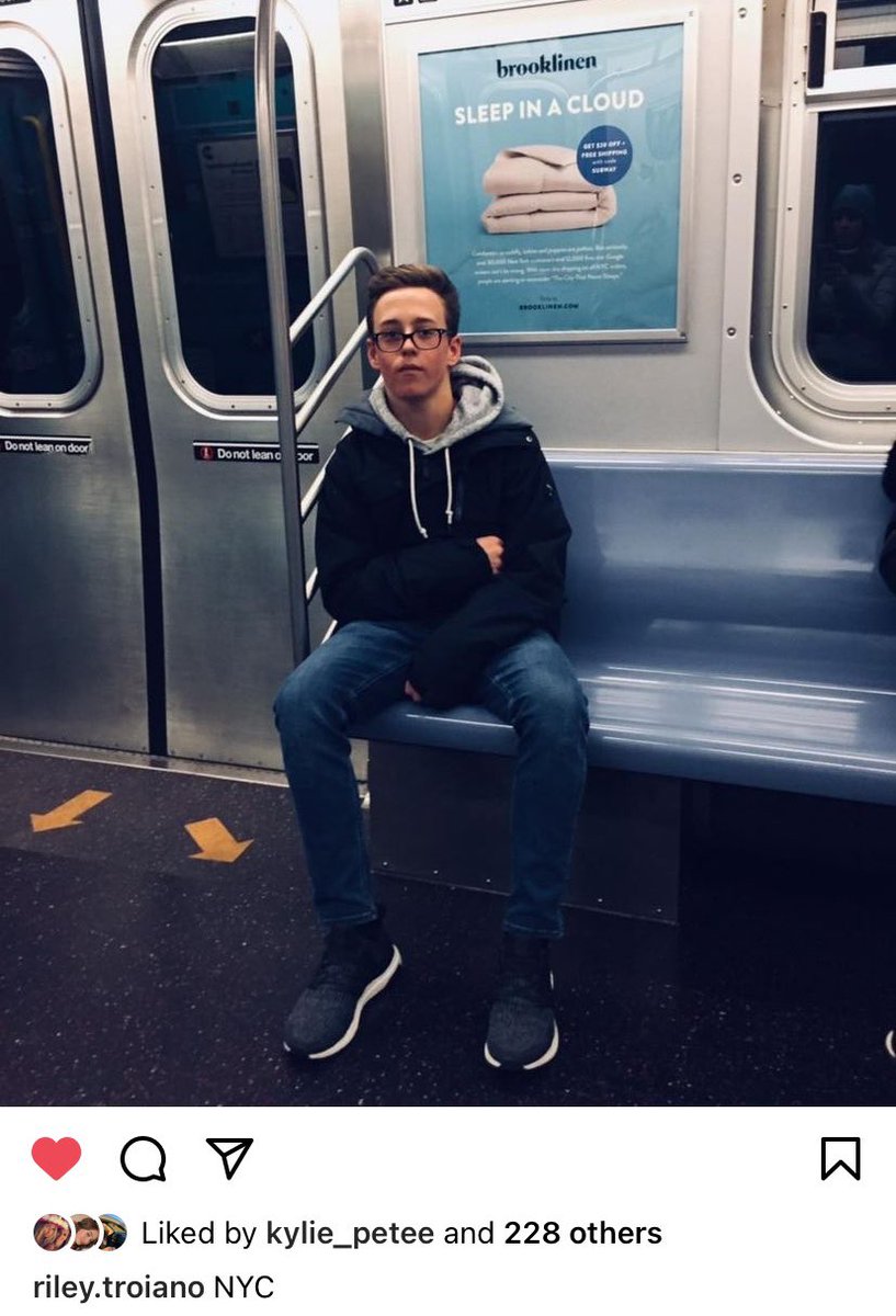 glocked_loaded's tweet photo. @MILFHuntersNerf wanna sit together on the subway???jkjk...     unless?
@buscher_sam https://t.co/L9JMRhsqQI
