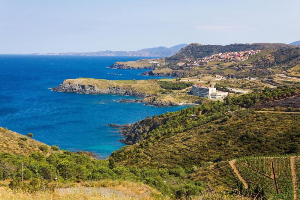 WIN! COMPETITION TIME! Win a free Bottle of HYDE #10 Single cask, Single Malt, finished in a BANYULS grand cru red wine cask from the south east coast of France. Just retweet this post to enter. Draw will be held on Monday 31st May 8pm. #itsallaboutthewood