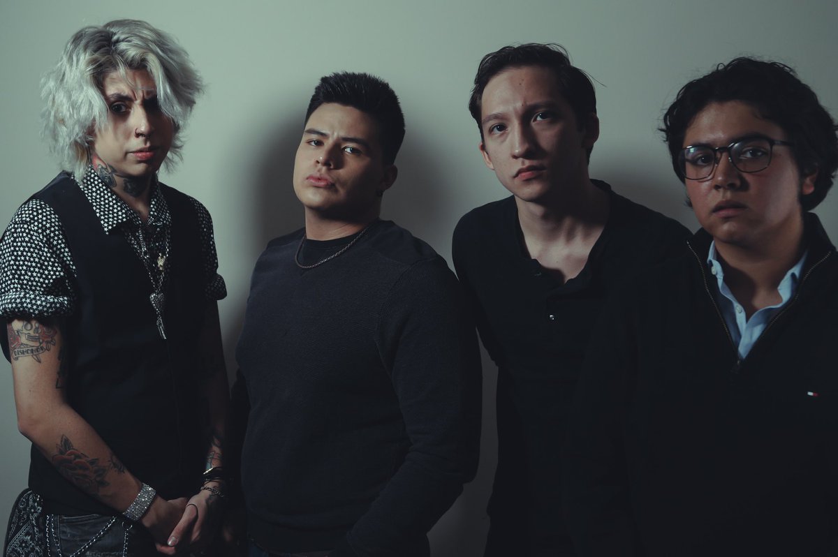 ¡Ya esta arriba el 4to episodio del making Of del disco!

Es el último episodio de guitarras lead antes de entrar de lleno a las voces,  Muchos spoilers, riffs, y flow violento papaw.

Suscríbete a nuestro canal para que no te pierdas ni uno👀🔥

youtube.com/watch?v=NPt5ct…