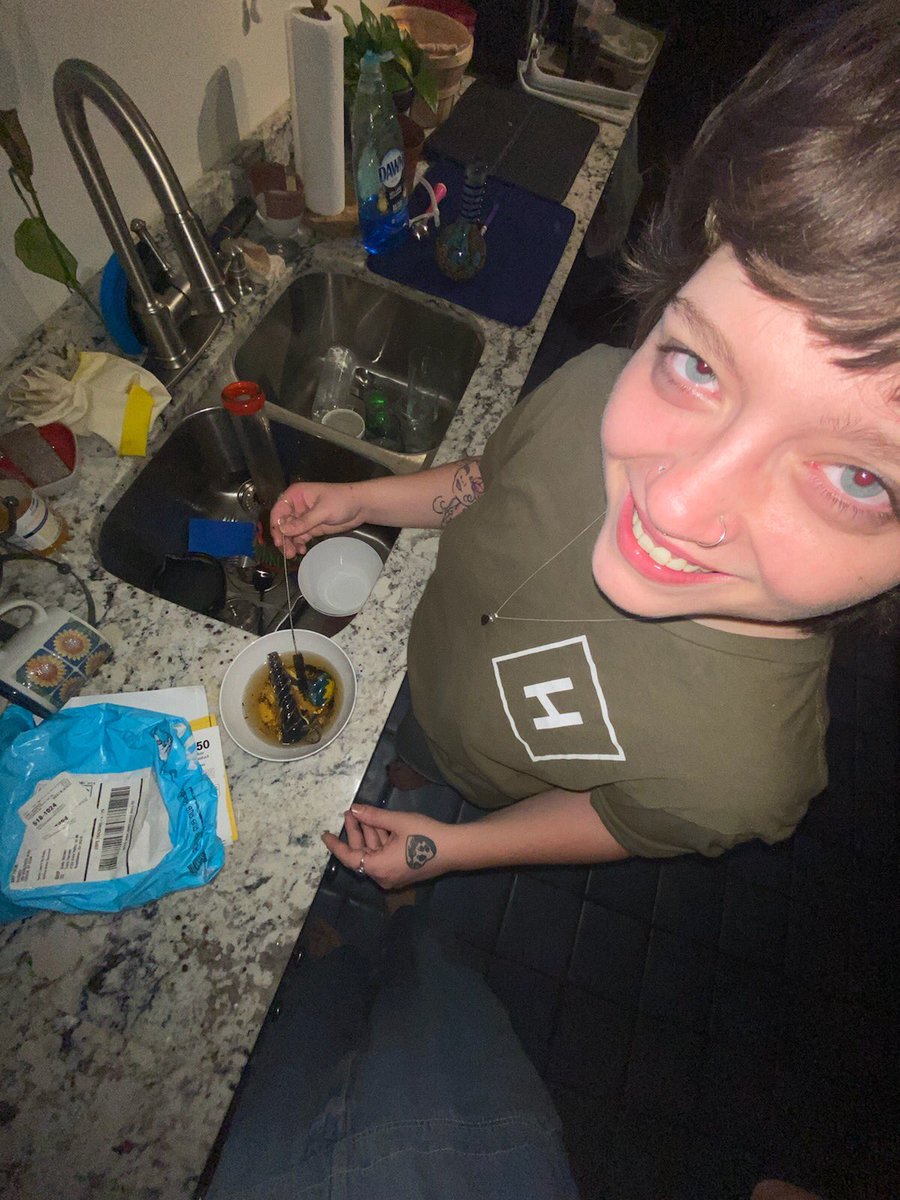 birdshitbella's tweet photo. updates only!! i’m genuinely happier than i’ve been in a long time, but i’m still just as chaotic. just comfy in my skin and the people in my life. feelin blissful ig https://t.co/6Bm4Znyyva