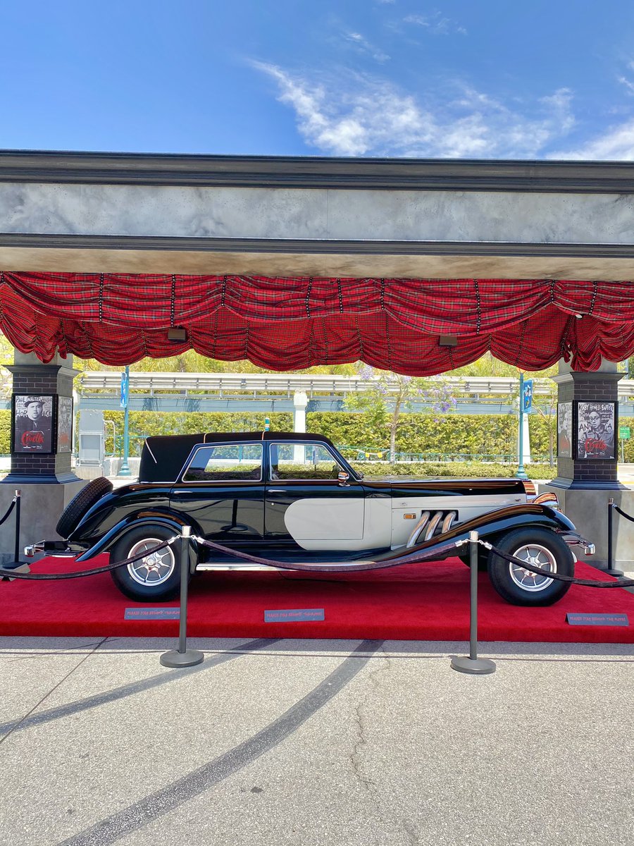 NickMassacre's tweet photo. Cruella De-Vil’s Panther De Ville is here at The Disneyland Resort for today’s Debut! #disneyland #disneyparks #cruella #devile #CruellaDeVil https://t.co/EagFVvwjCj