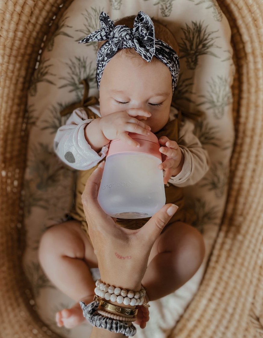 MacroBabyBrasil's tweet photo. The Nanobebe Flexy Silicone Bottle is an advanced baby feeding bottle. This ultra-soft, breast-like silicone baby bottle features a triple-vented anti-colic, non-collapsible nipple design for a happy, gas-free baby.

Shop Now: https://t.co/uuRQr2s3BK https://t.co/O7XwHM0FmM