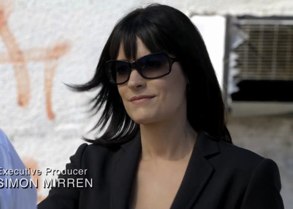 pagetsfinger's tweet photo. WHY IS EMILY PRENTISS SO HOT https://t.co/QfR33n1INx