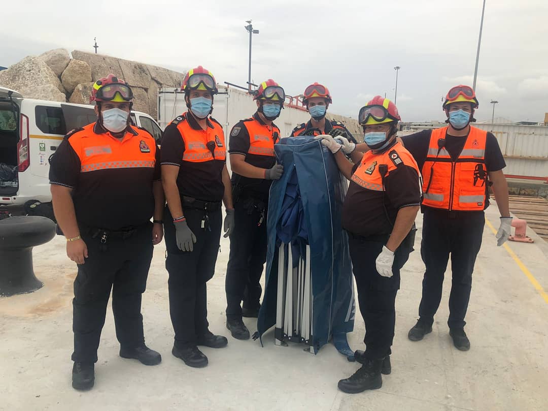 VPCMalaga's tweet photo. 🚨 Ayer participamos en el simulacro del puerto de Málaga #MARSEC21🚢 aportando el montaje del Puesto de Mando Avanzado, que montó el Grupo Logístico de Emergencia #GLE #proteccióncivilmalaga https://t.co/7bp2sc1qxd