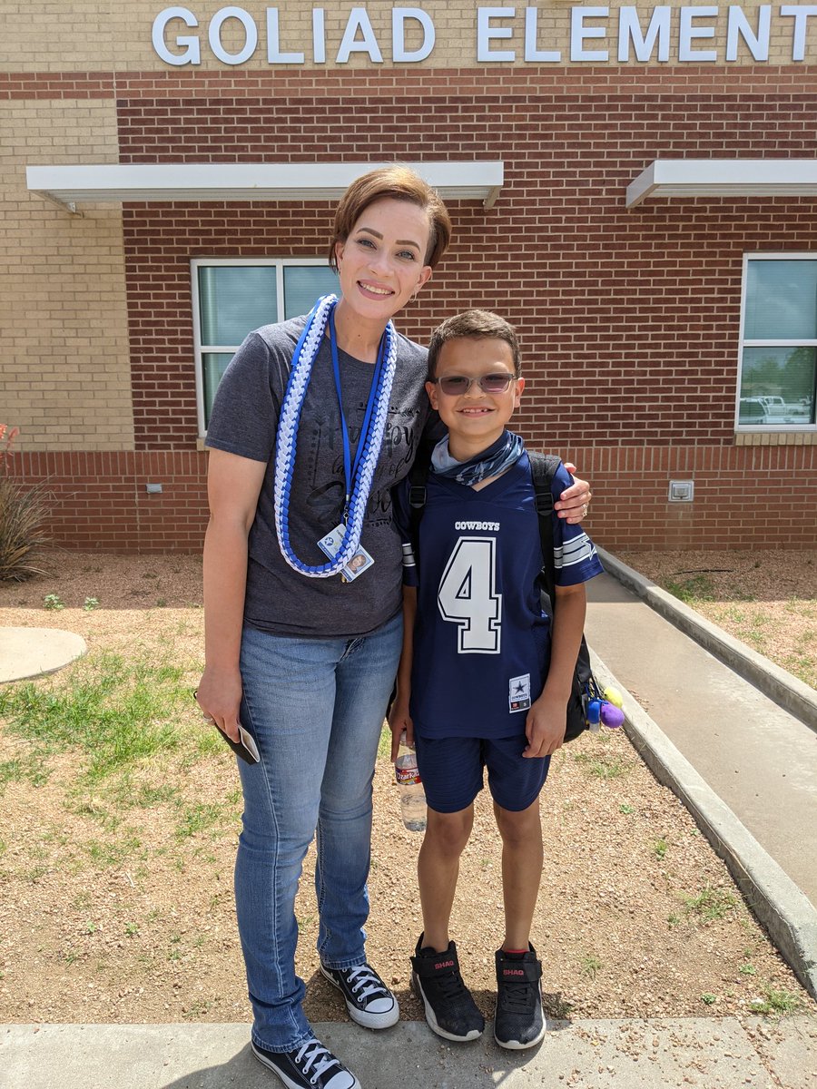 Last day of school with my favorite dude♥️
