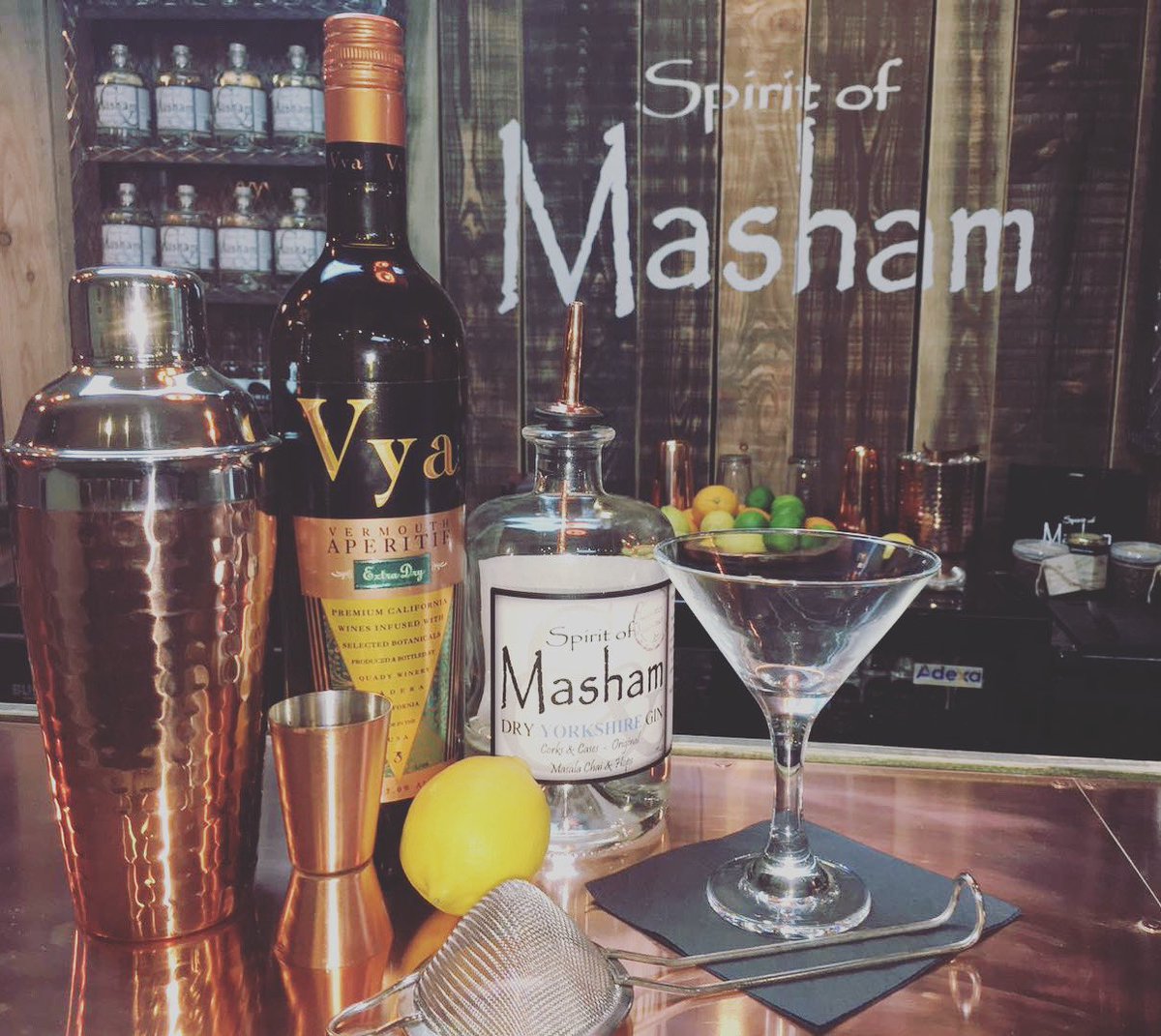 Cheers to your #BankHolidayWeekend from all of Team SofM 🍸
#ginandtonic #spiritofmasham #cheers ☀️