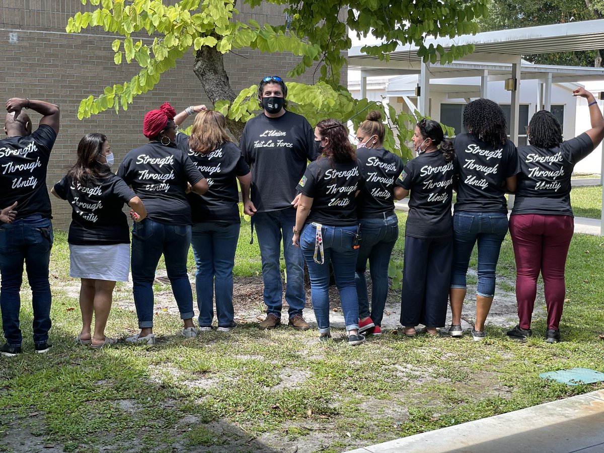 Leah Rock tweet media