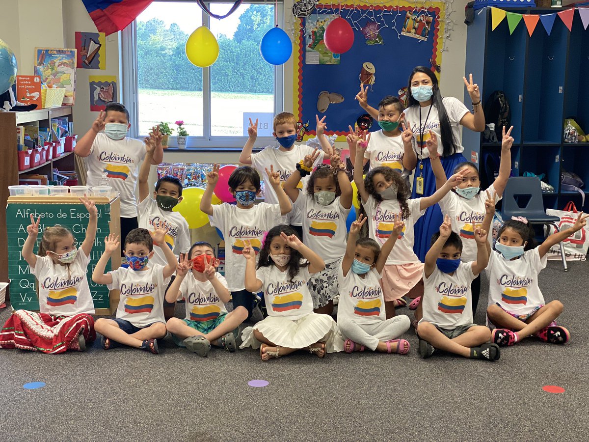 And all of the sudden this crazy but amazing year is over. What a great thing to say good bye to it with a Colombian 🇨🇴party.
<a href="/PorterRidgeESNC/">Porter Ridge ES</a> <a href="/cllawren/">Cheryl Lawrence</a>