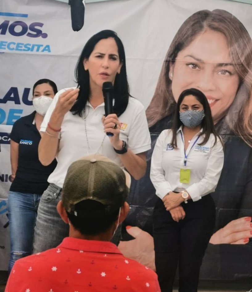 Claudia Montes De Oca tweet media