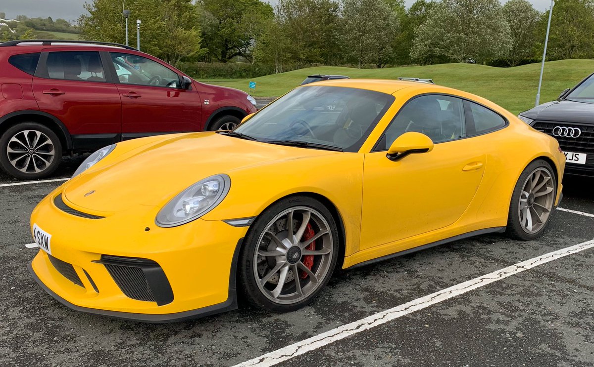 cgbond's tweet photo. What a joy to know this banana is being driven! Smiles for miles! @harrismonkey https://t.co/kgM12zFsRH