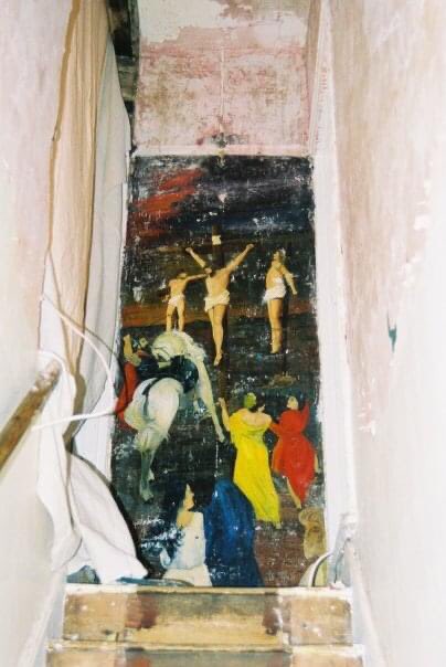 SkyFixerJim's tweet photo. @Jaynesharp That’s nothing. I peeled off some wallpaper and found this. https://t.co/QkjJmFYhA6