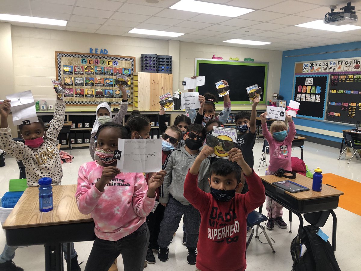 MsRossKinder's tweet photo. We did a fun treasure hunt for the last day of first grade!  Hope you have a bright summer!  😎 #62NO https://t.co/RINHzfjG6G