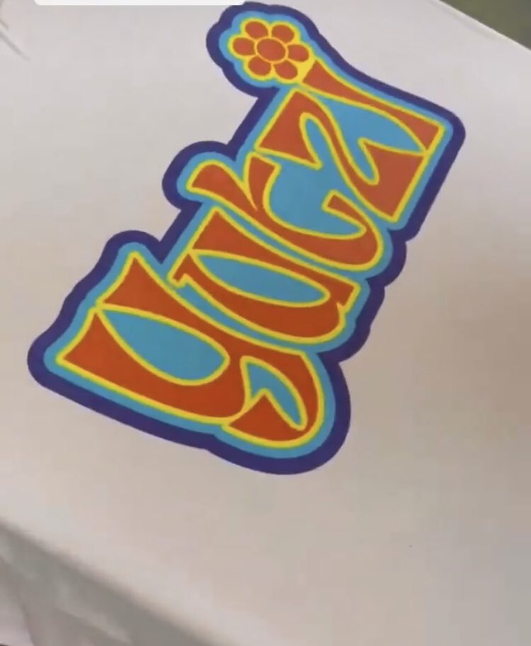 🚨GIG ALERT🚨 
We got 2 shows this weekend: 
Fulltilt this Saturday from 8-11 &amp;
The Renegade Sunday from 8:30-11. Oh and we also have dope merch now so come cop some