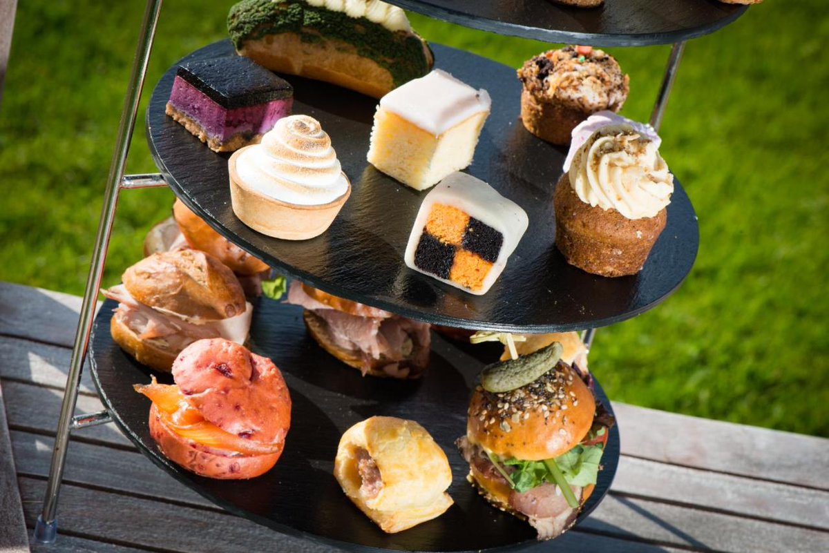 Bank Holiday Late Availability:  Rooms from £156🎈
Superb Scottish Highland Breakfast included.

Bunchrewhouse.com

#NC500 #InvernessHotels #HighlandHotels #LateAvailability #Accommodation #Hotels #Scotland #InvernessAirport #BankHolidayWeekend