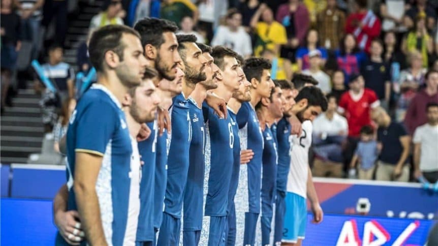 #Argentina 🇦🇷 perdió 3-0 (31-29; 26-24 y 25-16) con #Brasil 🇧🇷 en el debut en la #NationsLeague. El equipo de Marcelo Méndez, solo con 9 jugadores, jugó de igual a igual en los primeros sets y los podría haber ganado pero no tuvo la eficacia necesaria. Mañana 14.30 vs #Canadá 🇨🇦