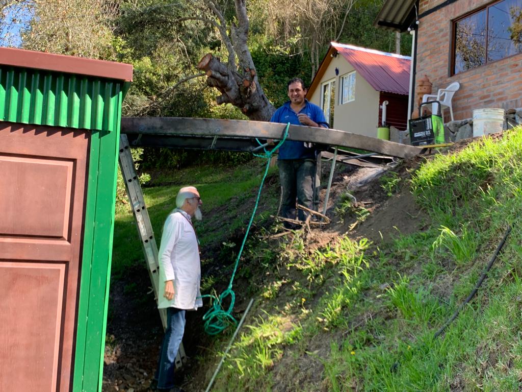 SriAndKira's tweet photo. Today's Process 💫 and How exciting 🙏. .....
 Sr. Tigre Arrives Monday to Reveal what is waiting in the Tree🌿🙌✨🌈 ... It's Going to BE AMAZING !! 
Make sure to stay Connected 💫 https://t.co/RlfjqQ7FEN