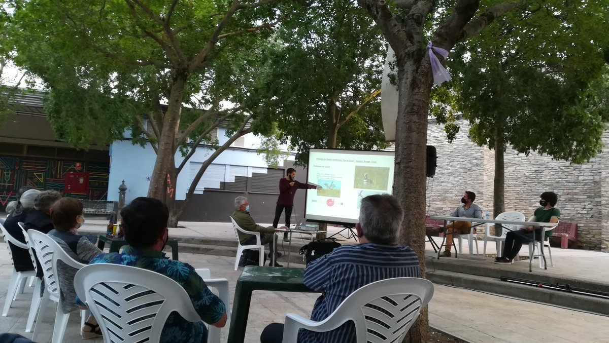 GEMAtarrega's tweet image. 🌿Presentació del projecte de Gestió Ambiental &apos;`Pla de Lluça&apos;, 💚 com part de la campanya 🔴STOP RESIDUS Tàrrega.
😊Hem après sobre espècies interessants de flora i fauna que trobem als nostres contrades.🦋🌱
#STOPresidusTàrrega
#redueix #reutilitza #reciclaje
#PladeLluçà