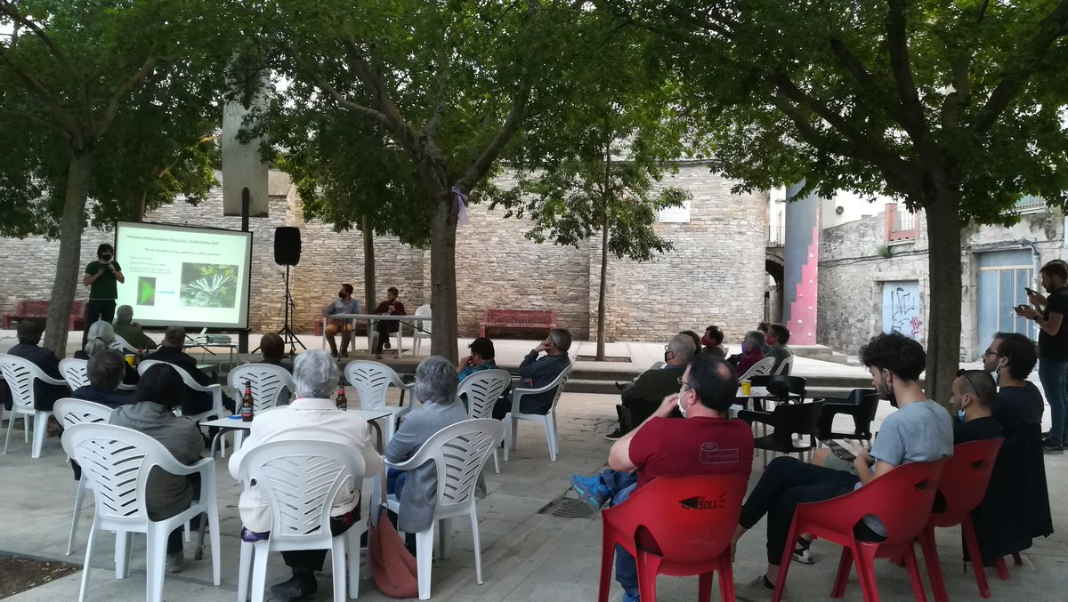 GEMAtarrega's tweet image. 🌿Presentació del projecte de Gestió Ambiental &apos;`Pla de Lluça&apos;, 💚 com part de la campanya 🔴STOP RESIDUS Tàrrega.
😊Hem après sobre espècies interessants de flora i fauna que trobem als nostres contrades.🦋🌱
#STOPresidusTàrrega
#redueix #reutilitza #reciclaje
#PladeLluçà