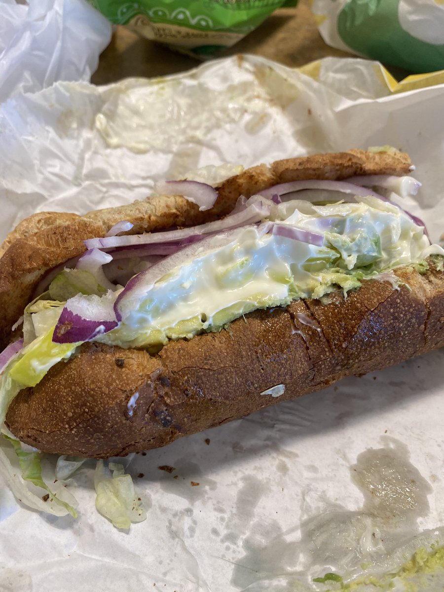 OhMeggie19's tweet photo. Hey @SUBWAY we really need to work on your definition of “tuna melt” because this just isn’t it. 👎🏽👎🏽👎🏽 https://t.co/li8Hwr3pND