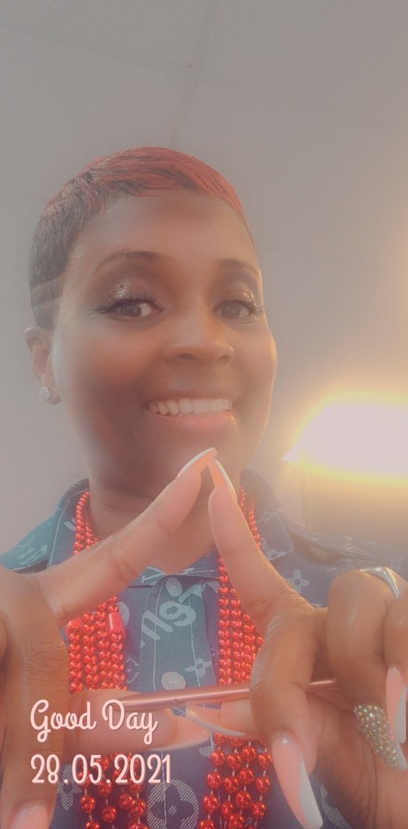 SenikkaDavis's tweet photo. Throwing that Delta sign the best way I can taking a selfie... I hope it makes the cut 💪🏾💪🏾💪🏾💪🏾 WOOOOOOO
#Region3Red #RedInTheDelta
@USMC @usairforce @USArmy @USNavy @TMXCompanies @KevinGodwin59 @BruceCantrell6 https://t.co/3cczEgqiiK