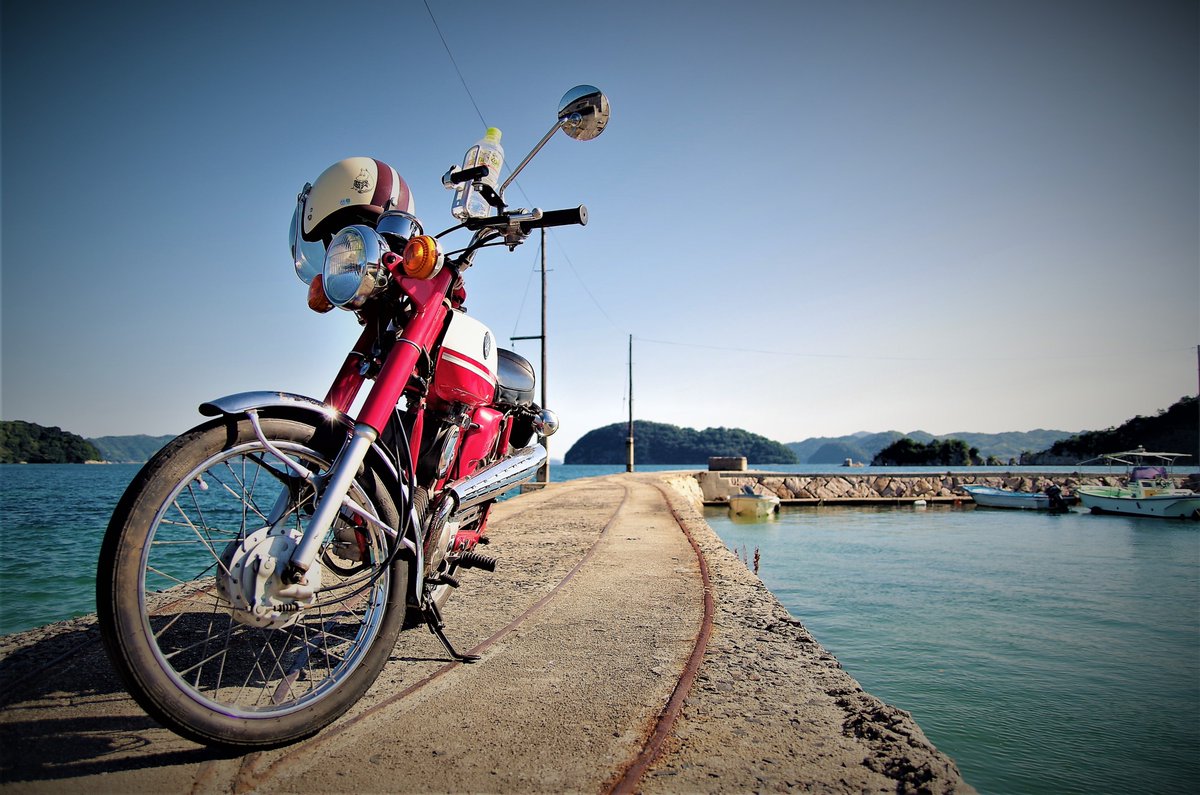 tokudeme's tweet photo. 島はいいぞー
周防大島。

#これを見た人はバイクの背景が海の画像を貼れ 
#setouch https://t.co/aqF2Oz1q9K