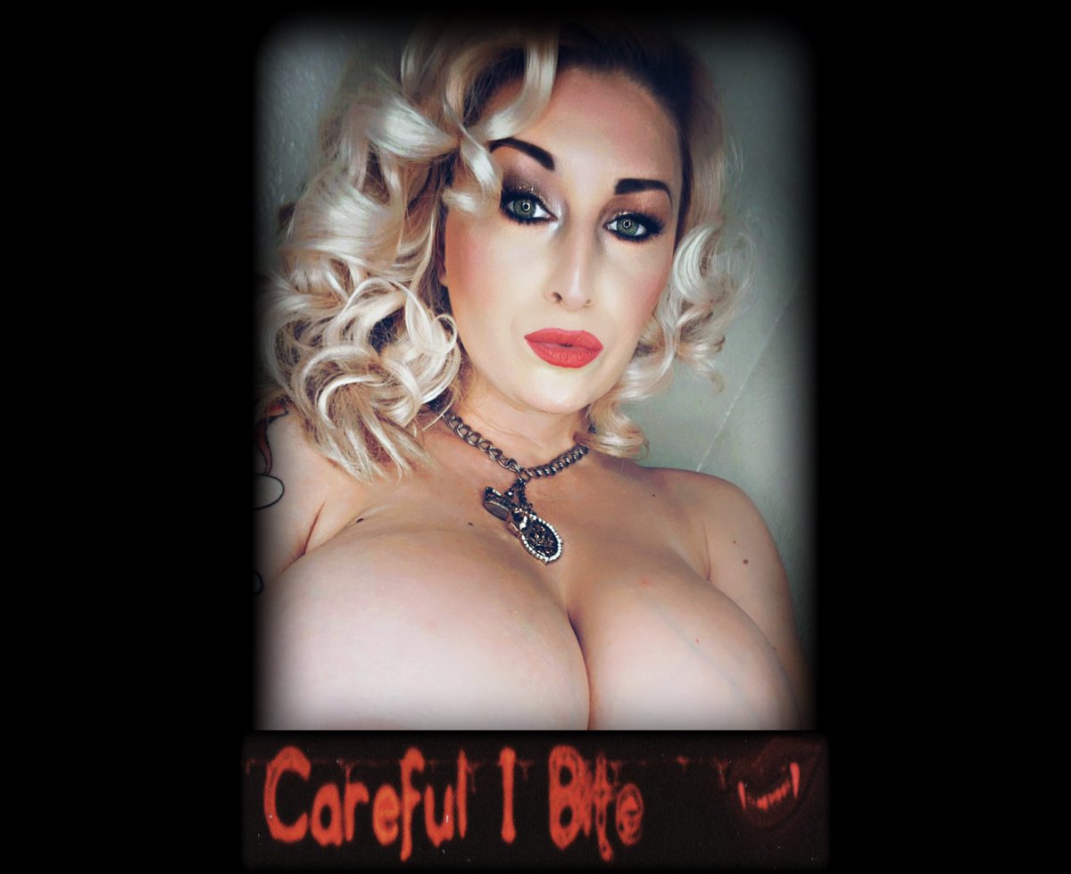 Did you miss this on #onlyfans 😭 #subscribe #now !!

#of #blondes #vampire #vamp #blood #dracula #draculina #sexy #hot #follow