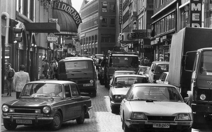 Se så koselig det var i Oslo før! Savner virkelig tida da byen var i bilenes vold. 

Foto: Morten Uglum/NTB Scanpix