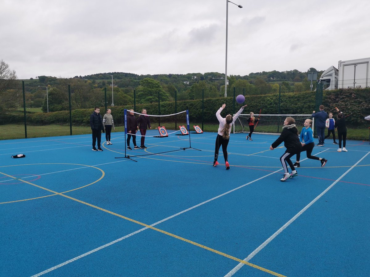 MrBradshaw7's tweet photo. Swifts Class thoroughly enjoyed our Paralympic Workshop this week and gained lots of important awareness and knowledge about all people in the world ♿🎯🏐🥅 @LanghoStLeonard https://t.co/Q5O37Ur8I9