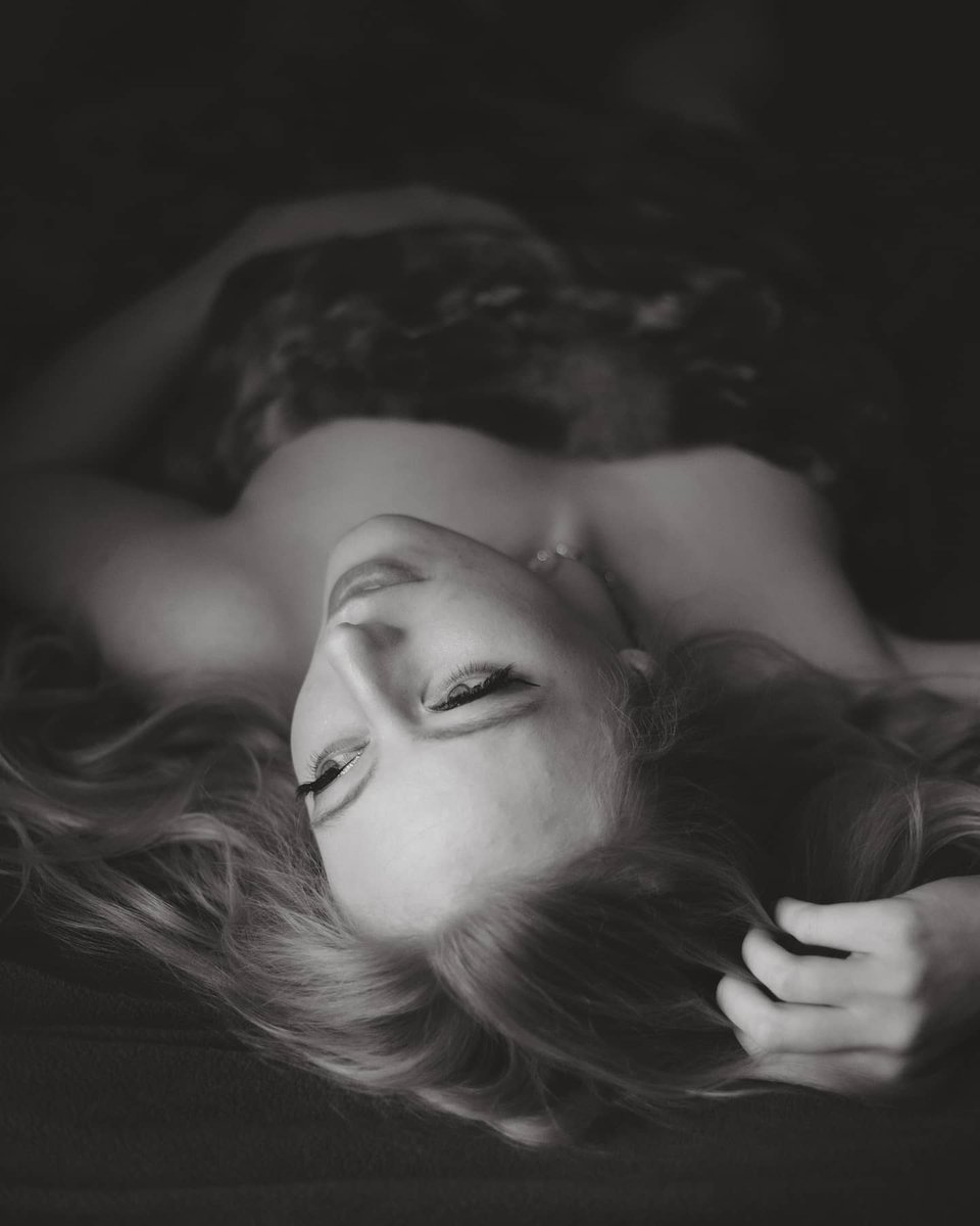 Brykhp's tweet photo. New boudoir shoot! https://t.co/mWPpaLlJ3S