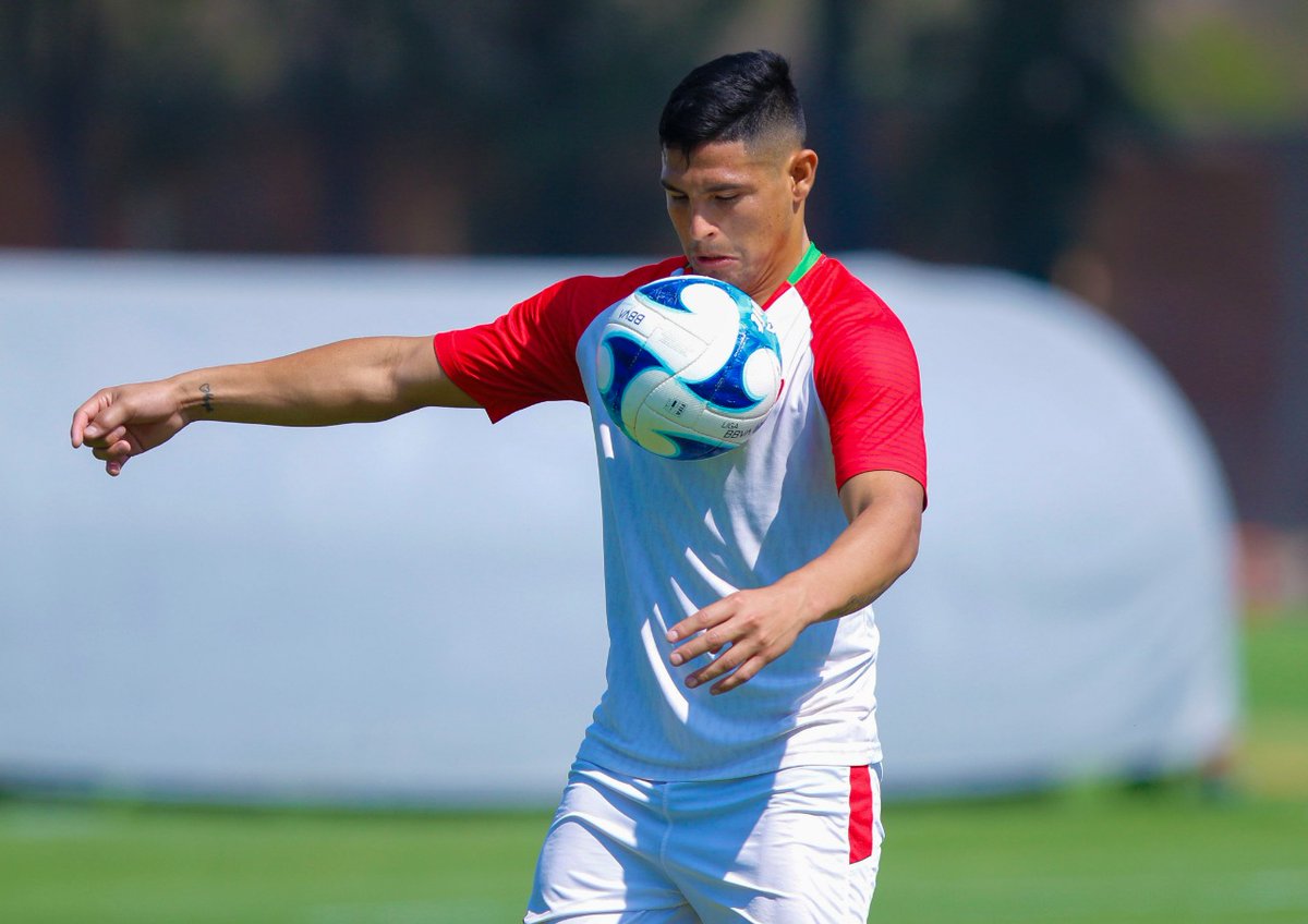 ClubNecaxa's tweet photo. Día tres dentro de la #PretemporadaNecaxa en Casa Club.

¡Vamos, Rayos! ⚡ https://t.co/ViuPiDDUEn