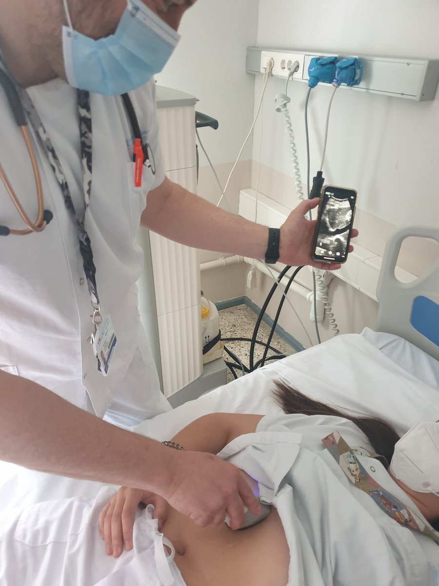 Muy emocionados con nuestra nueva adquisición para potenciar el #POCUS en nuestro servicio desde los primeros años de residencia. Unas prestaciones magníficas que permiten optimizar la toma de decisiones clínicas! <a href="/sengndi/">Grupo de Nefrología Diagnóstica e Intervencionista</a> <a href="/SENefrologia/">S.E.N. Nefrología</a> <a href="/nefrologicos/">Miércoles Nefrológicos</a> @MIR2021Abierto <a href="/NephroP/">NephroPOCUS</a> #GE
