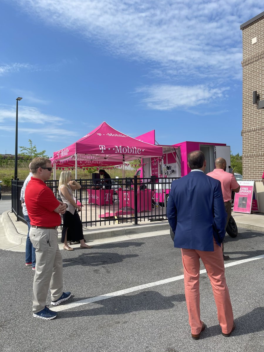 DeNishatmo's tweet photo. Grand opening in Grovetown, Ga https://t.co/8jdxjw5jLp