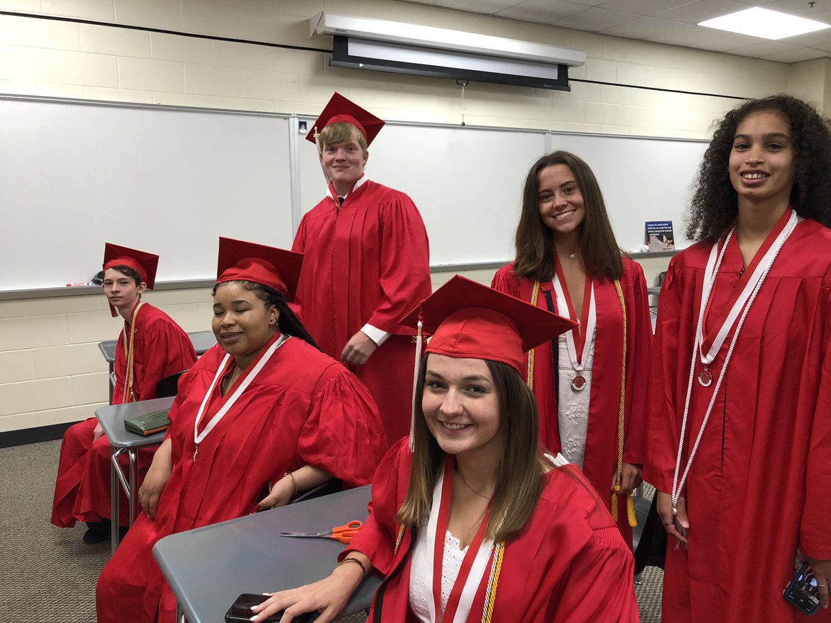 IHSchools's tweet image. Braves! It’s out to happen! Let’s go, Class of 2021! #IHPromise