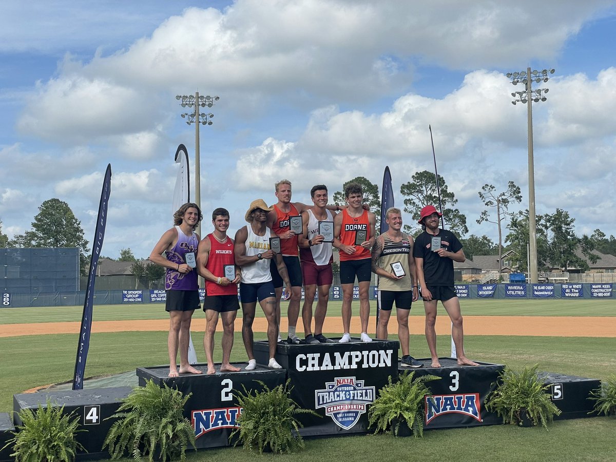 doanepolevault's tweet photo. Another Great Day to be a Tiger! 🐯 @LeviSudbeck made 5.05/16’ 6 3/4” (PR) finishing National Champion Runner-up!!  @Connor_Floyd23 made 5.00/16’ 4 3/4” for 3rd!! #DoaneTF https://t.co/OyCik48Mu1