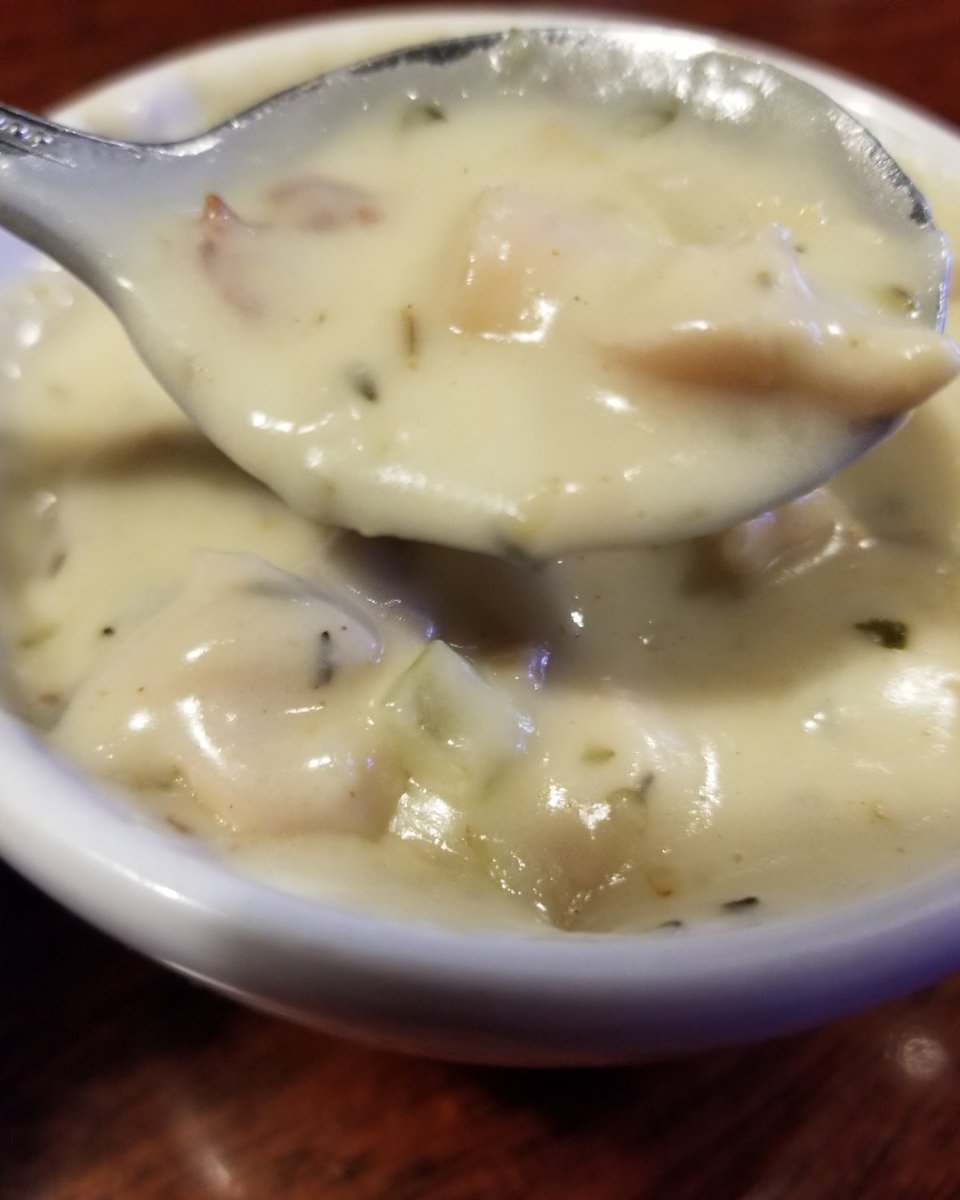 TheWBCrossing's tweet photo. Fridays mean handcrafted, homemade clam chowder at Steve Ding's Woodbridge Crossing. Plus, our full menu featuring Certified Angus Beef ® brand steaks, chicken, and seafood.

Reservations https://t.co/zi9kytM7S0 (in bio) or 209-366-1800. 

#visitlodi #lodica #wc1865 #lodiwine https://t.co/MB1WDo5EI8