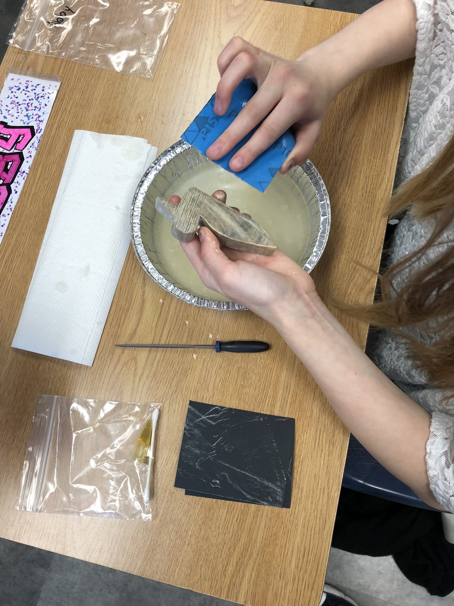 MissBotterill's tweet photo. Thank you GASC for this amazing @TPETca digital field trip! My students loved creating their Soapstone Loons today! #EIPSLearns #EIPSTeaches @GlenAllanElem https://t.co/5IRGMzbGKE