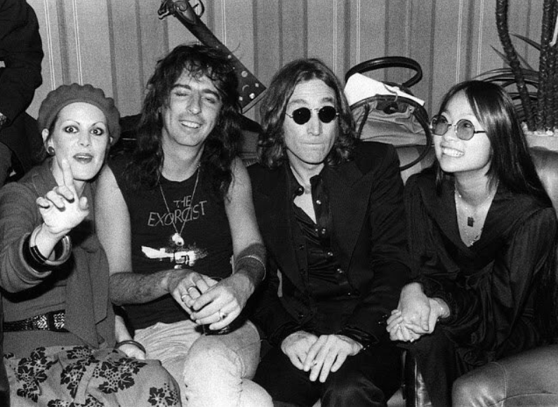 BoredWeb3's tweet photo. Alice Cooper, John Lennon &amp; May Pang in NYC, 1974. 📷 Bob Gruen. https://t.co/vwTxaRB8o4
