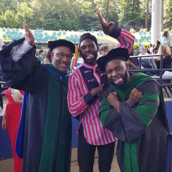 themediques's tweet image. Congrats to Dr. Chi, graduating from PCOM. Emergency Medicine bound! #mediques