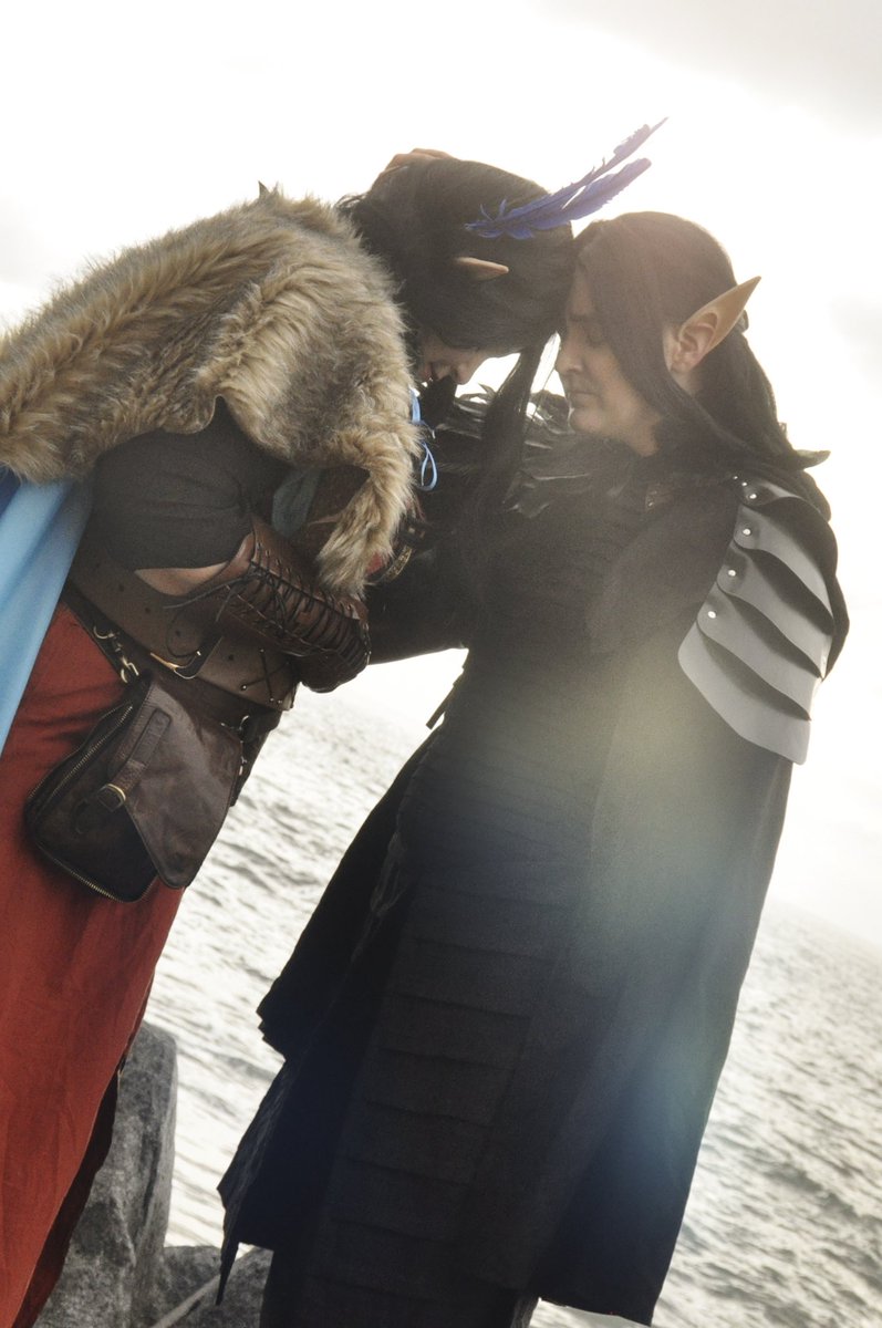 Avellyn_'s tweet photo. Happy birthday to @VoiceOfOBrien and @LauraBaileyVO. Two incredible inspirations, especially Laura Bailey for providing me with so many incredible characters to cosplay as. And shoutout to @quaintkristi for always being my cosplay twin! #CriticalRole #WorldOfWarcraft https://t.co/y65j24ftpE