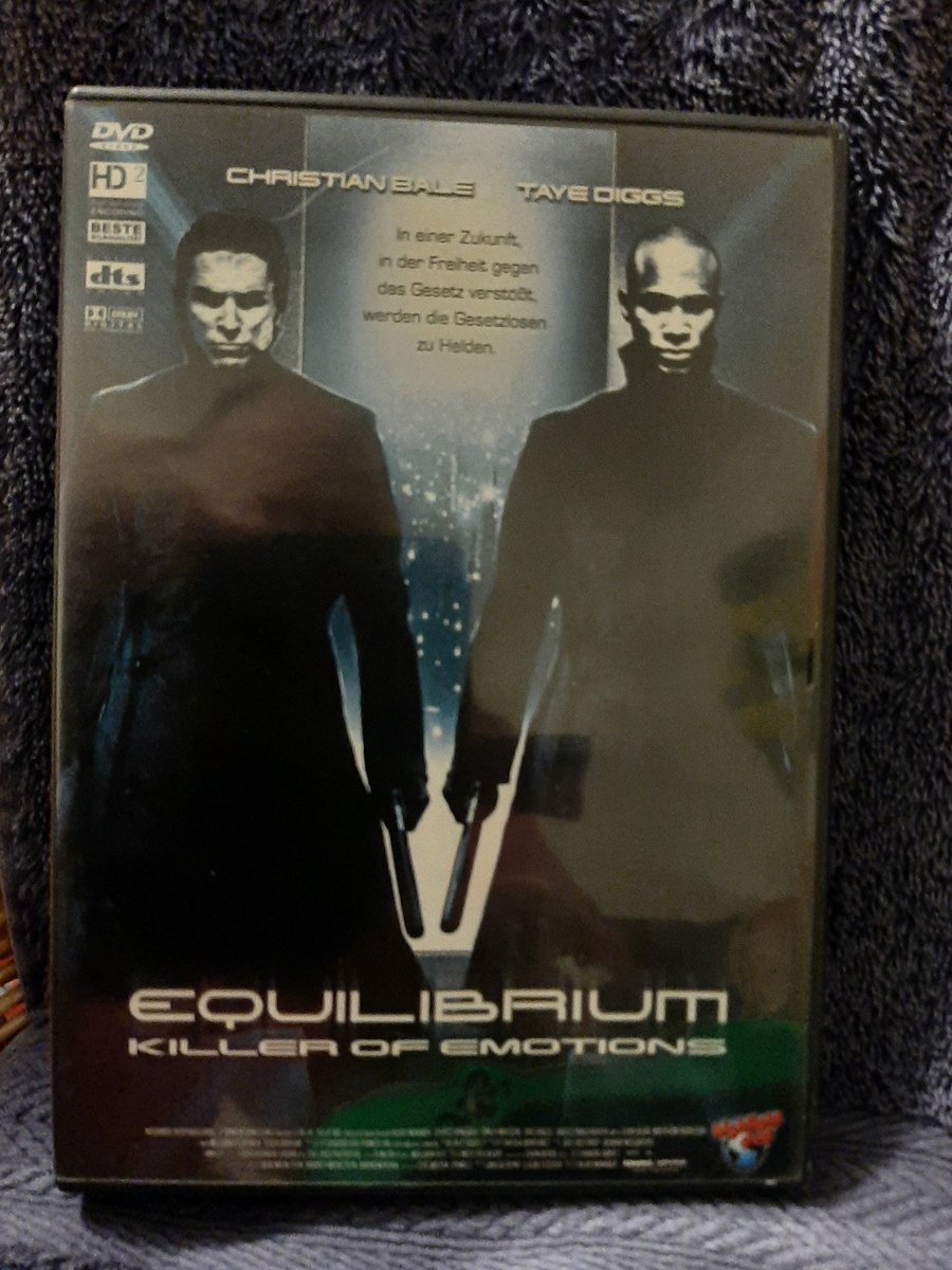 DrFusel's tweet photo. #Equilibrium
#Bürger, die #Prozium schlucken. https://t.co/ryGauv2AOx